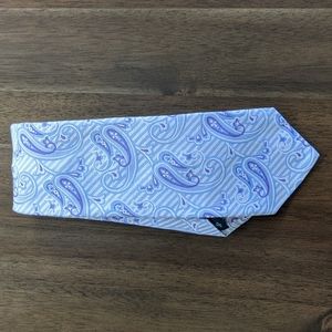 Men's Haspel Necktie new, never used, seersucker with purple paisley